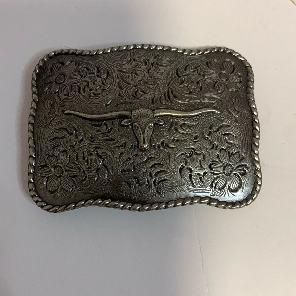 Nocona Silverstone Long Horn Steer’s Skull Belt Buckle..wth Roping around buckle